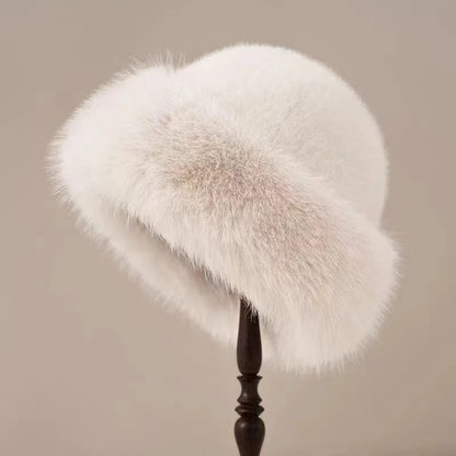 Demi - Fur Hat